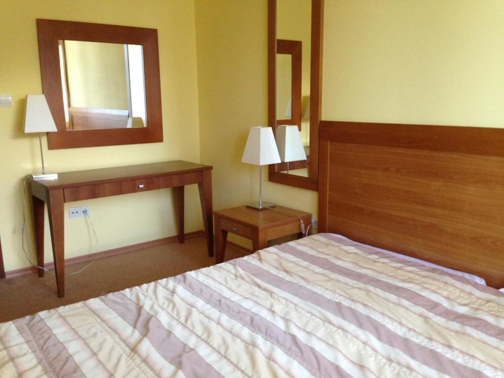 פמפורובו Royal House Apartments Tmf מראה חיצוני תמונה